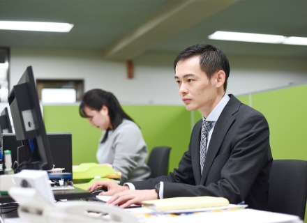 営業部門 Hさん